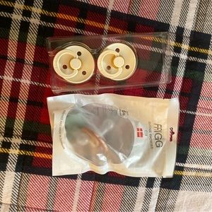 COPY - New Bib and Frigg Pacifiers